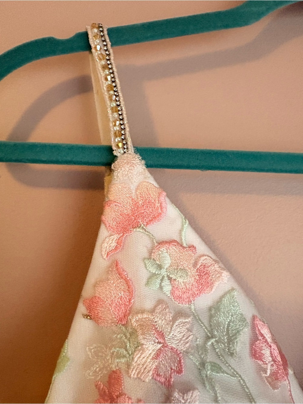 ❤️Alyce Paris Pink Floral Embroidered White Tulle Bottom - Picture 4 of 9